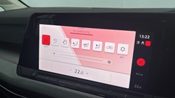 2020 (20) VOLKSWAGEN GOLF 1.5 TSI Life 5dr 5681609