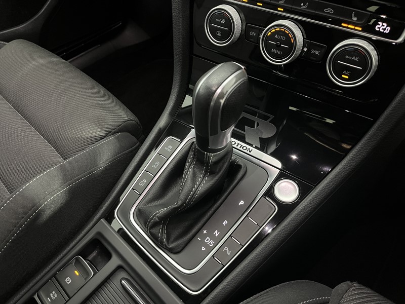 2019 (69) VOLKSWAGEN GOLF 2.0 TSI 300 R 5dr 4MOTION DSG 5690878