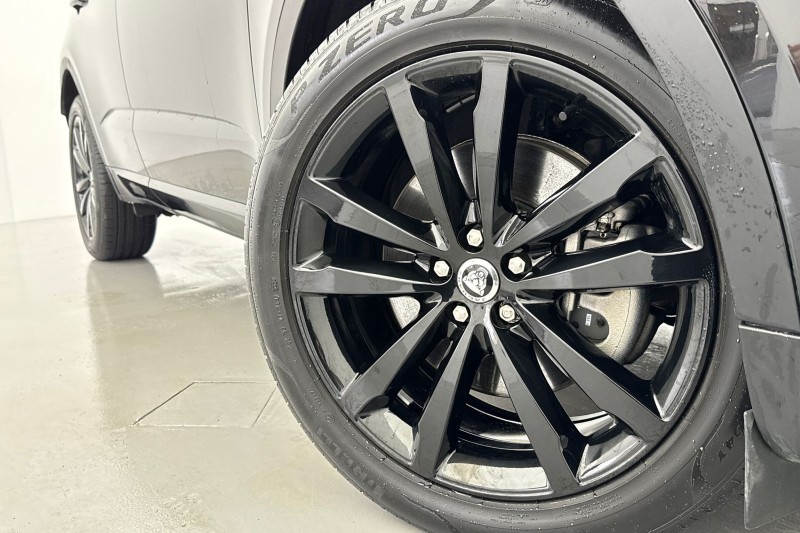 2024 (74) JAGUAR E-PACE 2.0 D200 R-Dynamic SE Black 5dr Auto 4967683