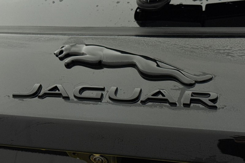 2024 (74) JAGUAR E-PACE 2.0 D200 R-Dynamic SE Black 5dr Auto 4967685