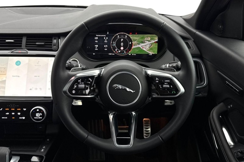 2024 (74) JAGUAR E-PACE 2.0 D200 R-Dynamic SE Black 5dr Auto 4967657