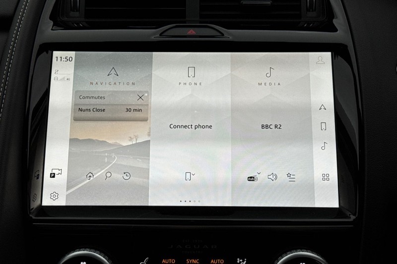 2024 (74) JAGUAR E-PACE 2.0 D200 R-Dynamic SE Black 5dr Auto 4967671