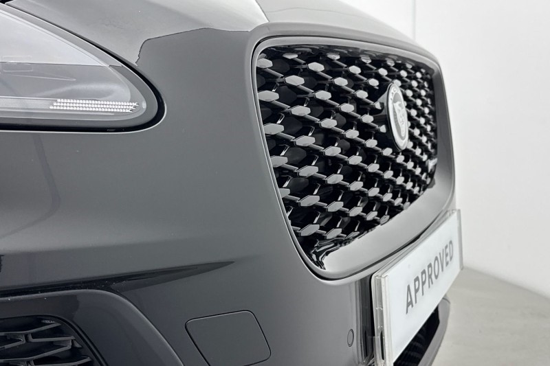 2024 (74) JAGUAR E-PACE 2.0 D200 R-Dynamic SE Black 5dr Auto 4967682