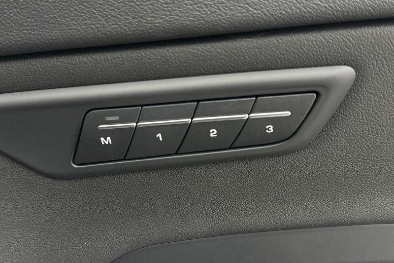 2024 (74) JAGUAR E-PACE 2.0 D200 R-Dynamic SE Black 5dr Auto 4967691