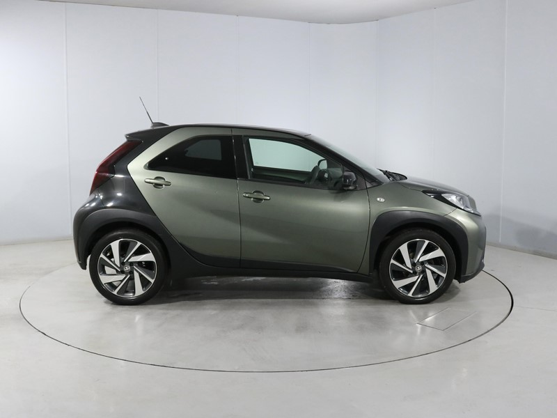 2022 (22) TOYOTA AYGO X 1.0 VVT-i Edge 5dr 5697927