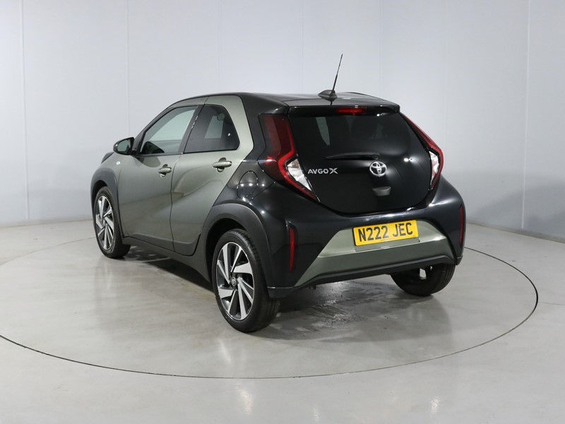 2022 (22) TOYOTA AYGO X 1.0 VVT-i Edge 5dr 5697926