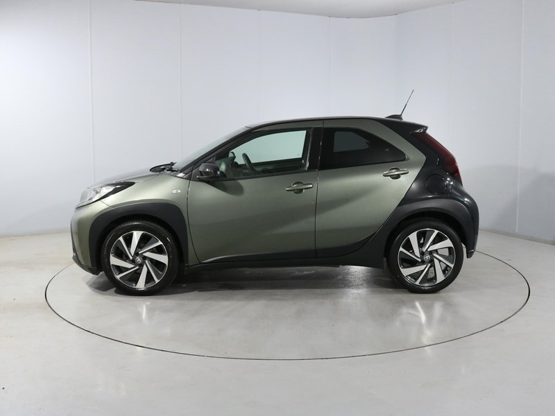 2022 (22) TOYOTA AYGO X 1.0 VVT-i Edge 5dr 5697962