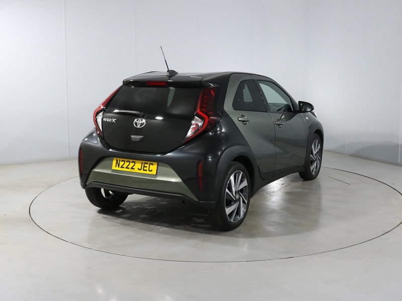 2022 (22) TOYOTA AYGO X 1.0 VVT-i Edge 5dr 5697961