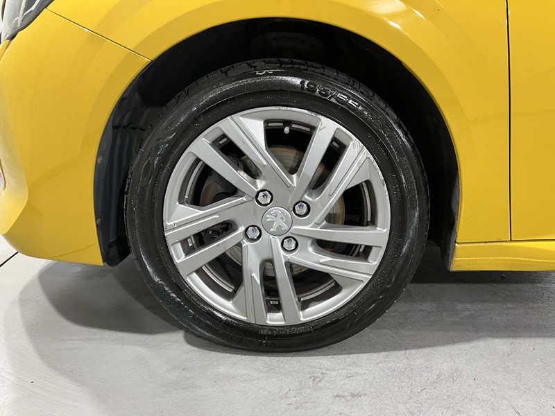 2020 (70) PEUGEOT 208 1.2 PureTech 100 Active 5dr 5727567
