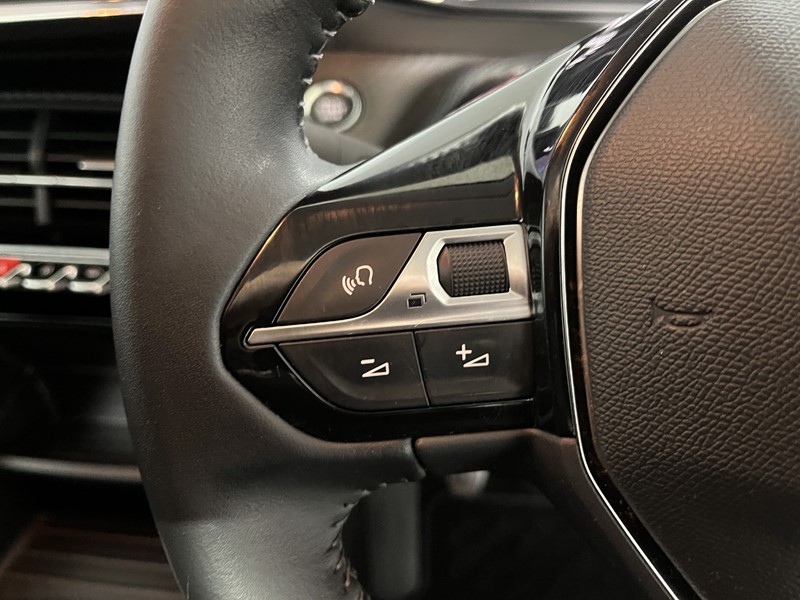 2020 (70) PEUGEOT 208 1.2 PureTech 100 Active 5dr 5727573