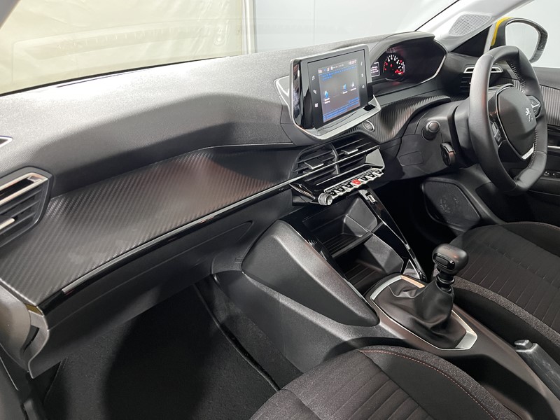 2020 (70) PEUGEOT 208 1.2 PureTech 100 Active 5dr 5727560