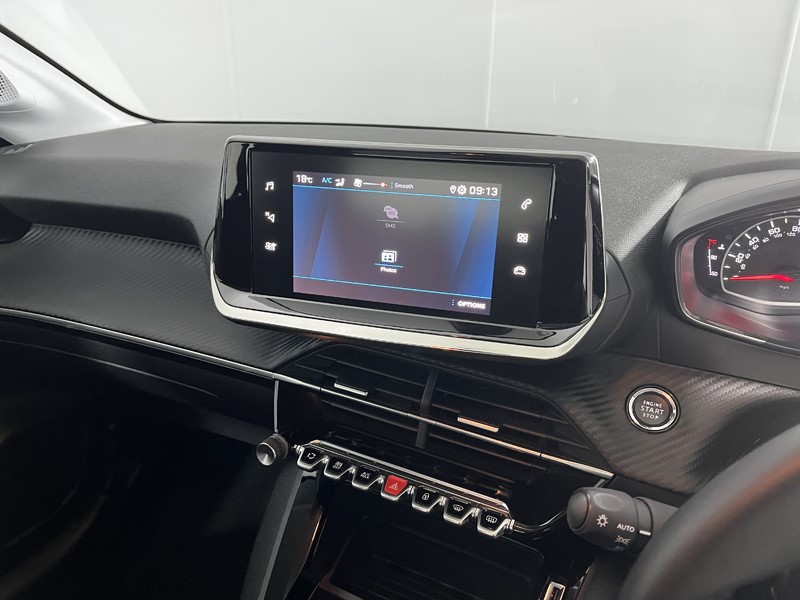 2020 (70) PEUGEOT 208 1.2 PureTech 100 Active 5dr 5727561