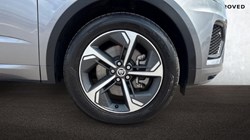 2024 (74) JAGUAR E-PACE 2.0 D200 R-Dynamic SE Black 5dr Auto 4516355