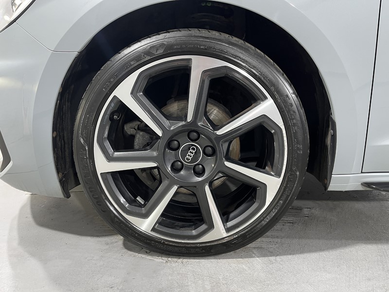 2022 (22) AUDI A1 30 TFSI 110 Black Edition 5dr S Tronic 5741363