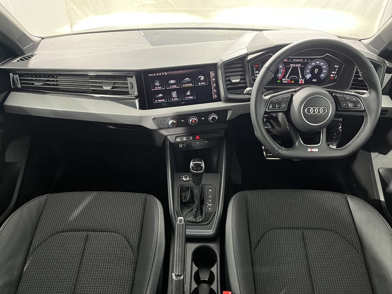 2022 (22) AUDI A1 30 TFSI 110 Black Edition 5dr S Tronic 5741354