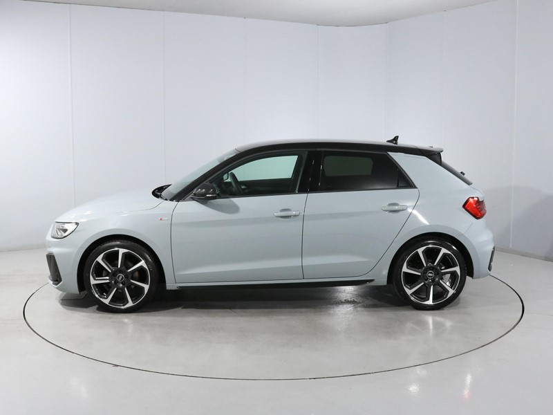 2022 (22) AUDI A1 30 TFSI 110 Black Edition 5dr S Tronic 5741390