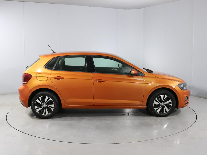 2018 (18) VOLKSWAGEN POLO 1.0 TSI 95 SE 5dr 5747922