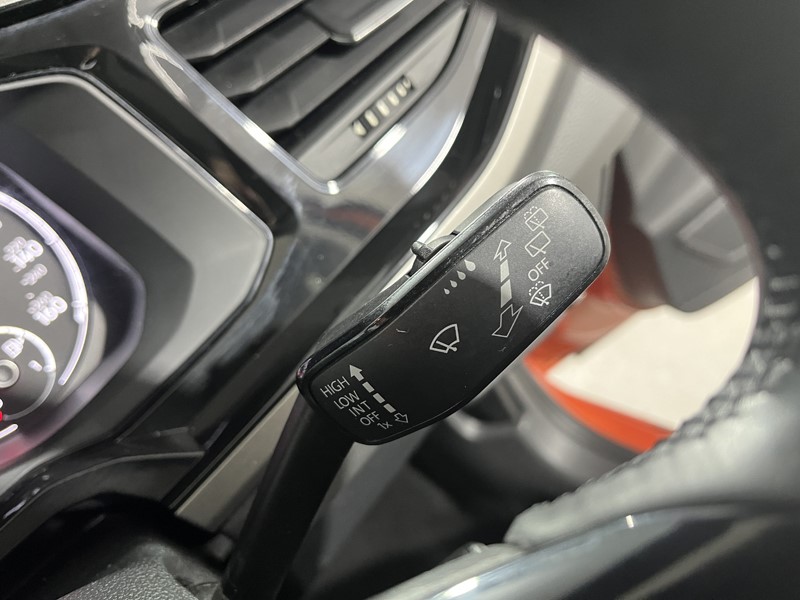 2018 (18) VOLKSWAGEN POLO 1.0 TSI 95 SE 5dr 5747942
