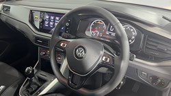 2018 (18) VOLKSWAGEN POLO 1.0 TSI 95 SE 5dr 5747925