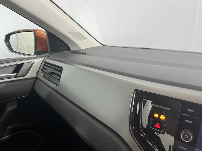 2018 (18) VOLKSWAGEN POLO 1.0 TSI 95 SE 5dr 5747943