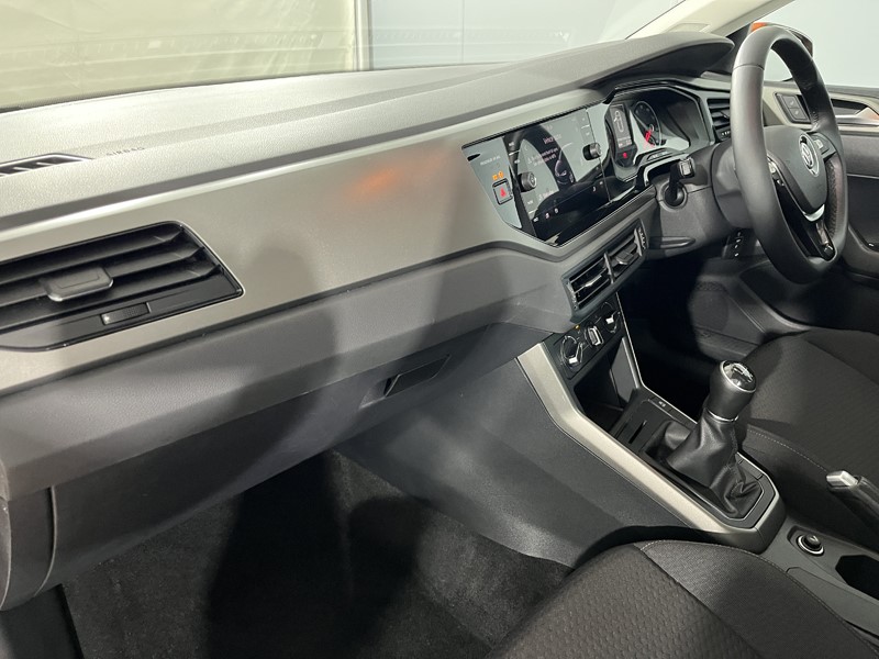 2018 (18) VOLKSWAGEN POLO 1.0 TSI 95 SE 5dr 5747926
