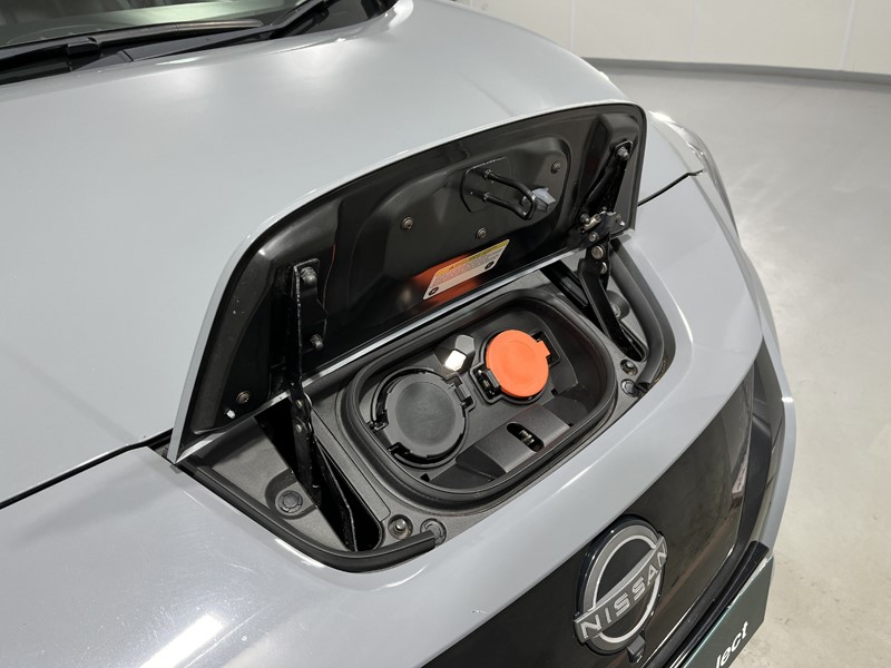 2022 (22) NISSAN LEAF 160kW e PLUS Tekna 59kWh 5dr Auto 5755793