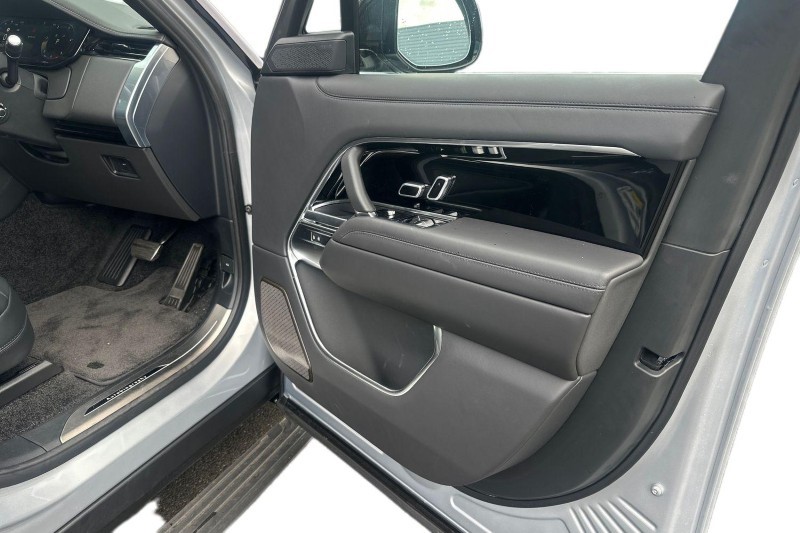 2025 (25) LAND ROVER RANGE ROVER 3.0 D350 Autobiography 4dr Auto 4530670