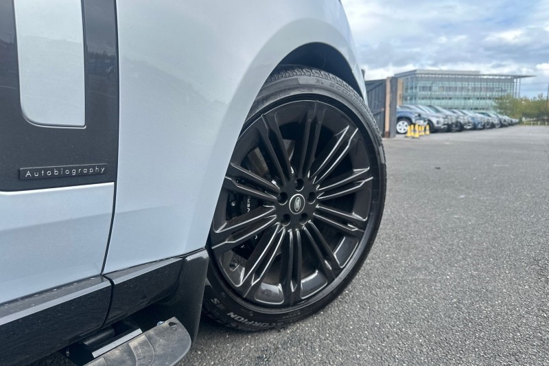 2025 (25) LAND ROVER RANGE ROVER 3.0 D350 Autobiography 4dr Auto 4530695