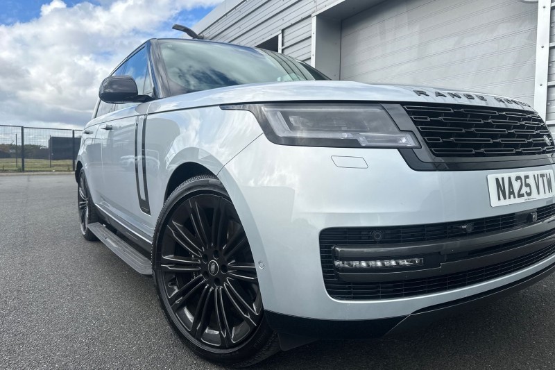 2025 (25) LAND ROVER RANGE ROVER 3.0 D350 Autobiography 4dr Auto 4530688