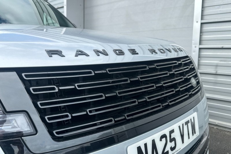 2025 (25) LAND ROVER RANGE ROVER 3.0 D350 Autobiography 4dr Auto 4530689