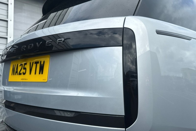 2025 (25) LAND ROVER RANGE ROVER 3.0 D350 Autobiography 4dr Auto 4530693