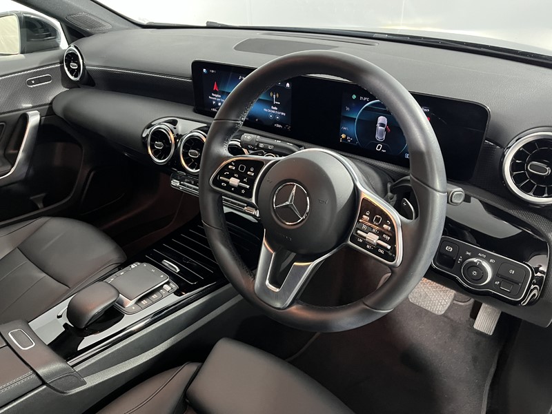 2022 (72) MERCEDES-BENZ A CLASS A180 Sport Executive 5dr Auto 5774897