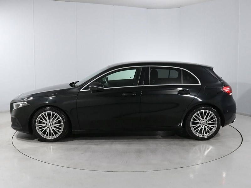 2022 (72) MERCEDES-BENZ A CLASS A180 Sport Executive 5dr Auto 5774933