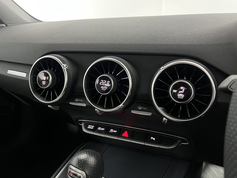 2022 (72) AUDI TT 40 TFSI Black Edition 2dr S Tronic 5761292