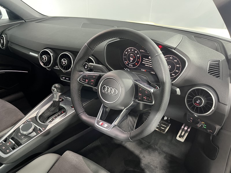 2022 (72) AUDI TT 40 TFSI Black Edition 2dr S Tronic 5761269