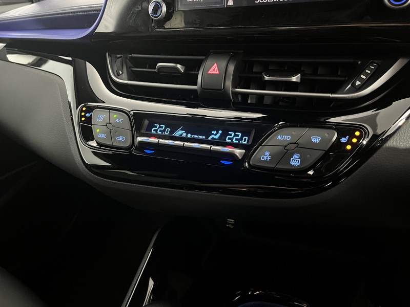 2020 (70) TOYOTA C-HR 2.0 Hybrid Dynamic 5dr CVT 5792256