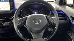 2020 (70) TOYOTA C-HR 2.0 Hybrid Dynamic 5dr CVT 5792233