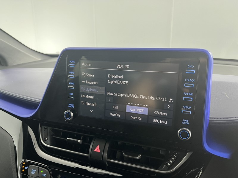 2020 (70) TOYOTA C-HR 2.0 Hybrid Dynamic 5dr CVT 5792254