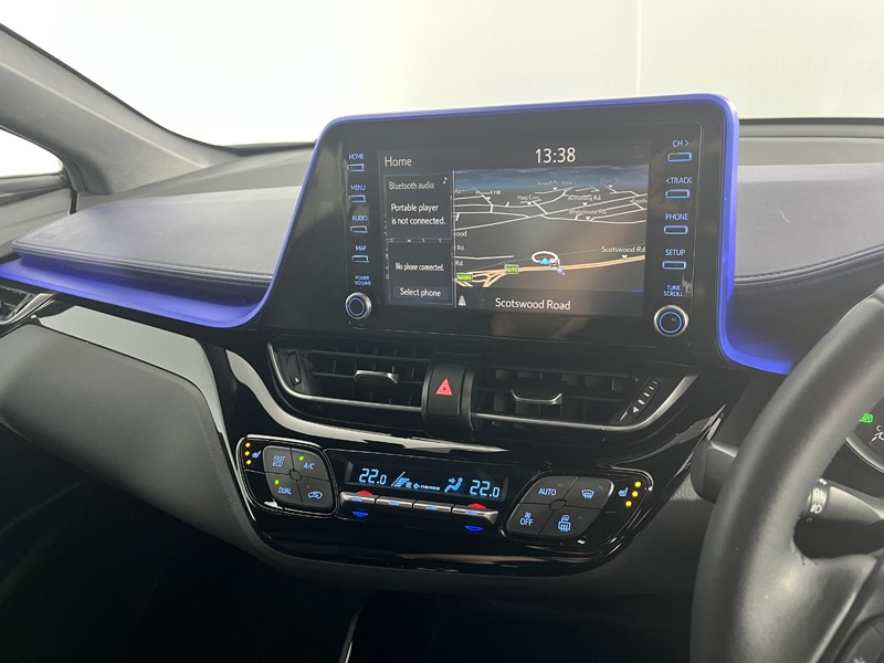 2020 (70) TOYOTA C-HR 2.0 Hybrid Dynamic 5dr CVT 5792236