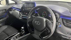 2020 (70) TOYOTA C-HR 2.0 Hybrid Dynamic 5dr CVT 5792234