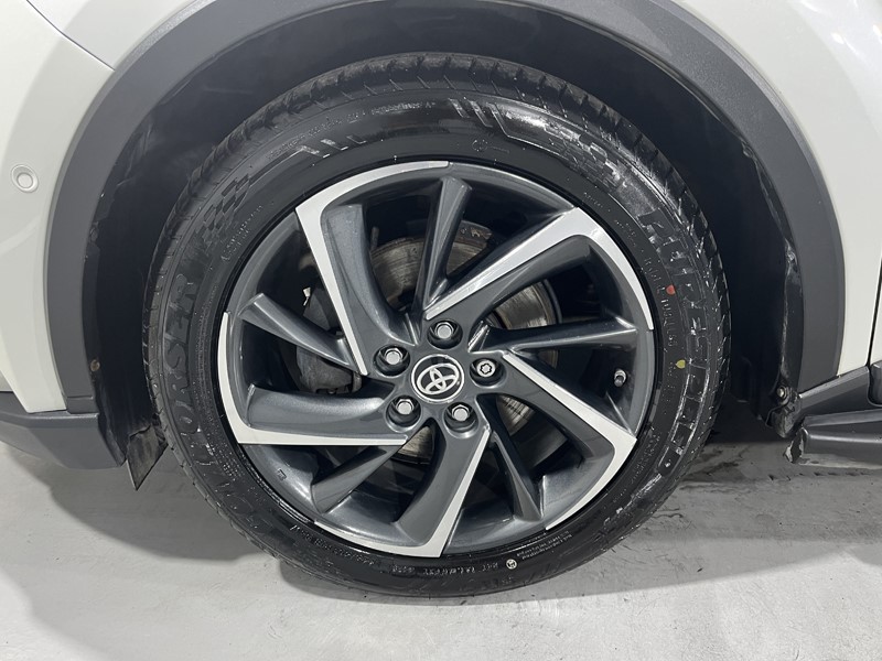 2020 (70) TOYOTA C-HR 2.0 Hybrid Dynamic 5dr CVT 5792242