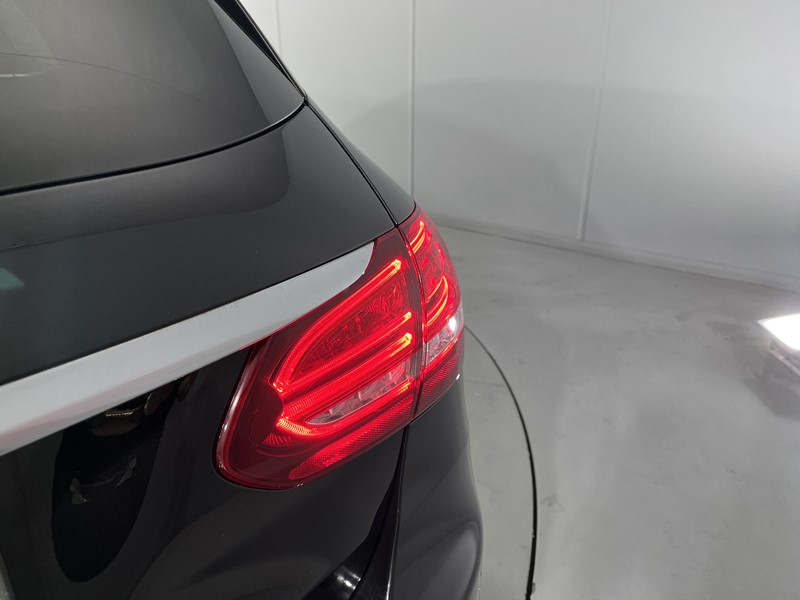 2018 (18) MERCEDES-BENZ C CLASS C250d 4Matic AMG Line Premium Plus 5dr Auto 5792739
