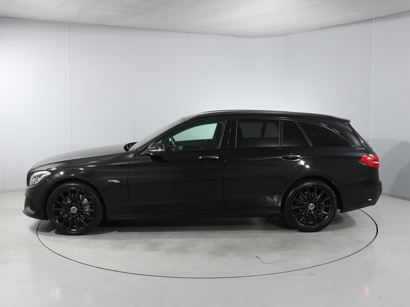2018 (18) MERCEDES-BENZ C CLASS C250d 4Matic AMG Line Premium Plus 5dr Auto 5792743