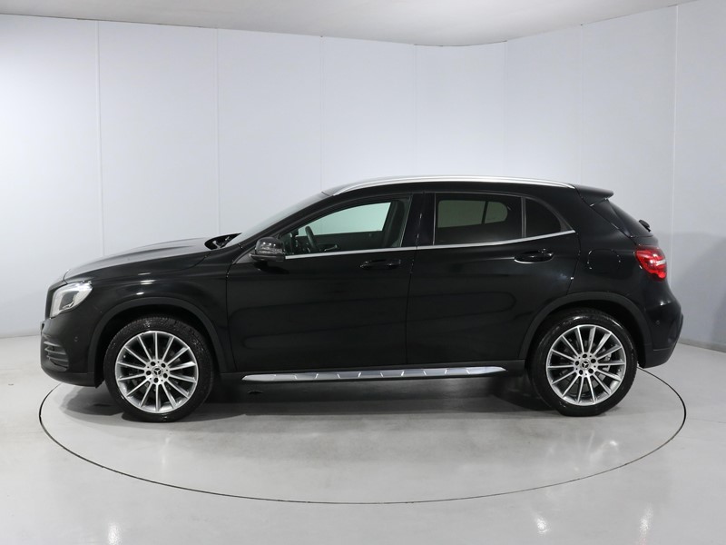 2019 (69) MERCEDES-BENZ GLA 180 AMG Line Edition 5dr Auto 5791176