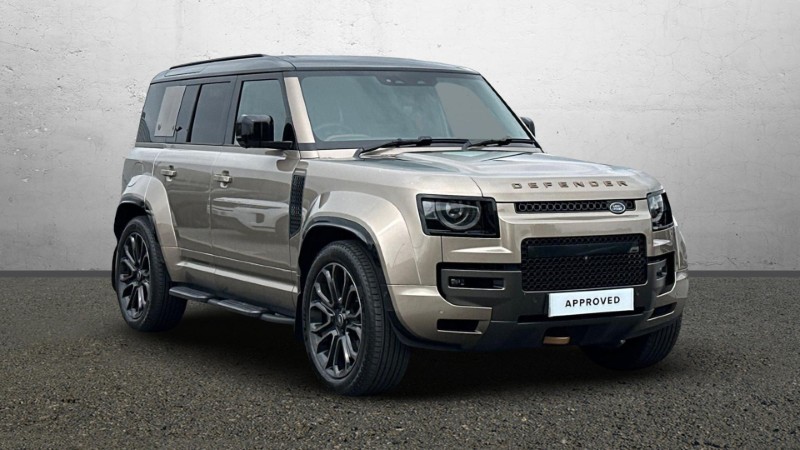 Used 2025 LAND ROVER DEFENDER 4.4 P635 Octa 110 5dr Auto Gold - £129890 ...