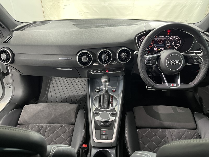 2024 (73) AUDI TT 40 TFSI Black Edition 2dr S Tronic 5793173