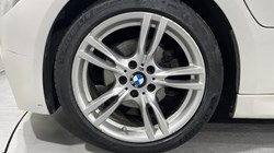 2017 (67) BMW 3 SERIES 330e M Sport 4dr Step Auto 5803025