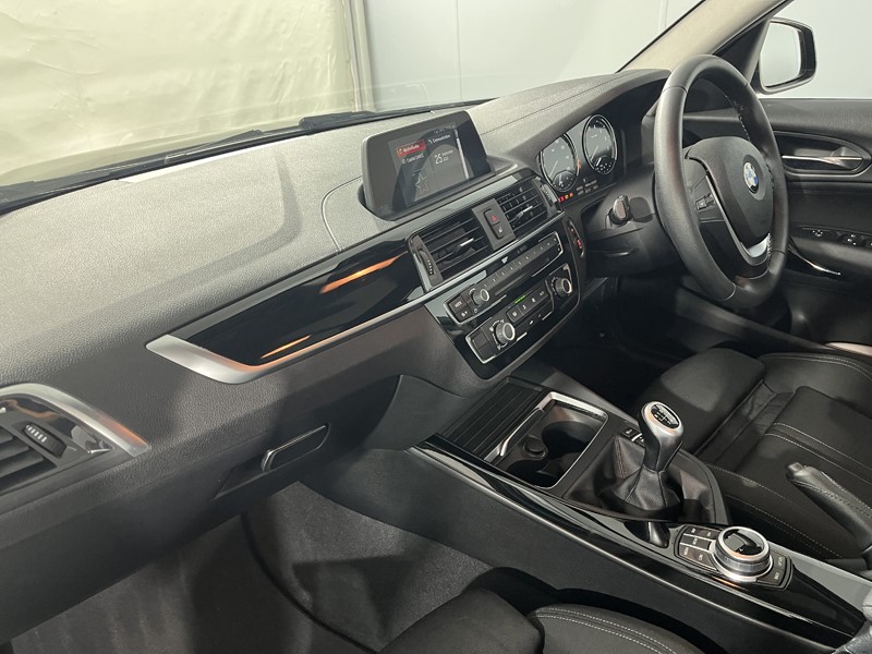 2017 (17) BMW 1 SERIES 118i [1.5] Sport 5dr [Nav] 5858637