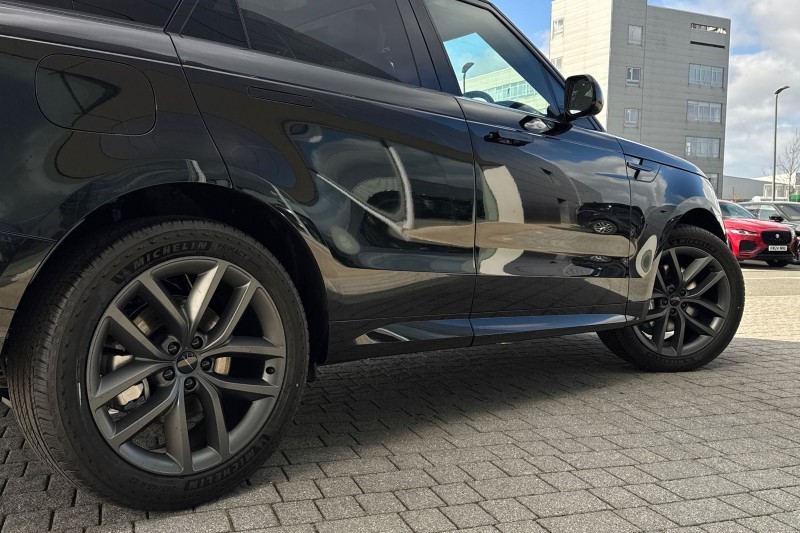  LAND ROVER RANGE ROVER SPORT 3.0 D300 Dynamic SE 5dr Auto 5165045