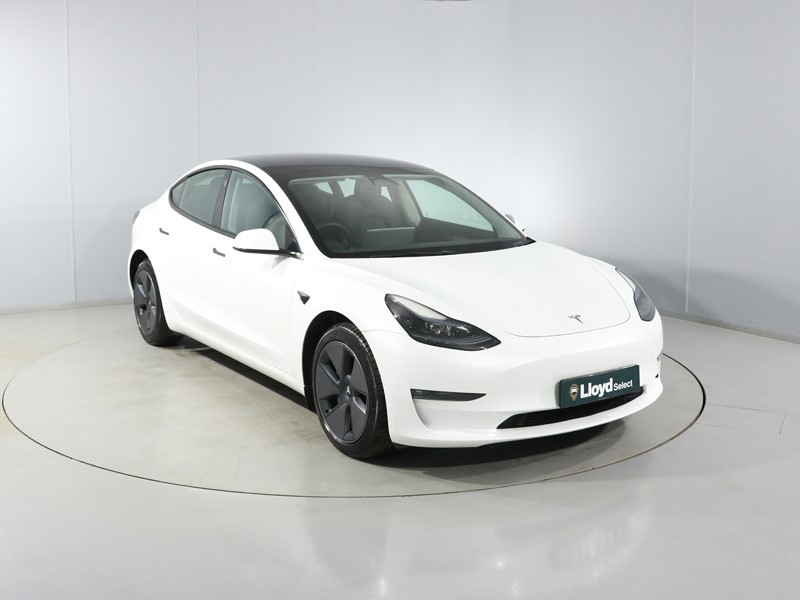 2023 (73) TESLA MODEL 3 Long Range RWD 4dr Auto